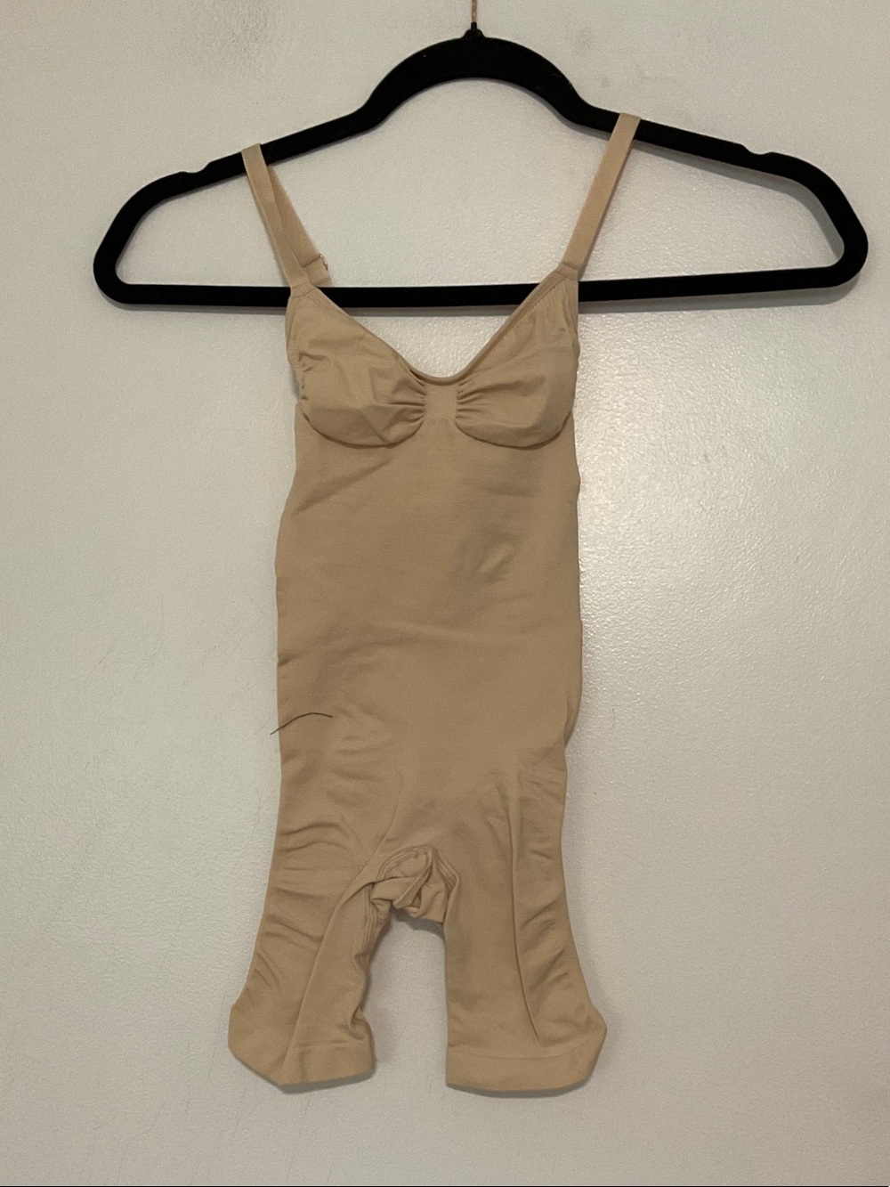 Skims mid thigh shaping bodysuit